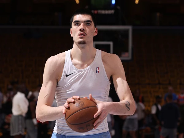 Zach Edey Jalani Operasi Untuk Sembuhkan Cedera Engkelnya