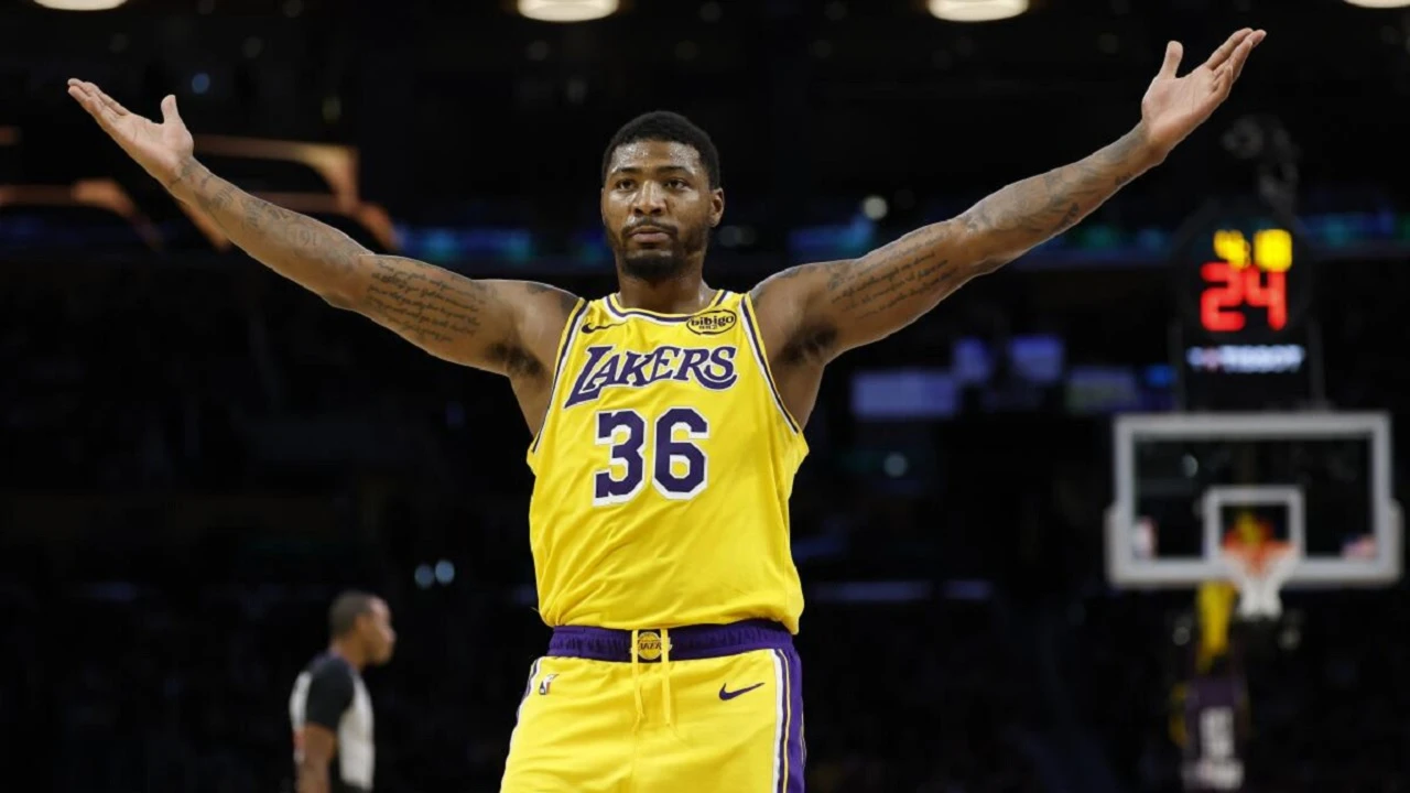 Marcus Smart Ingatkan Lakers Untuk Bermain Lebih Tangguh